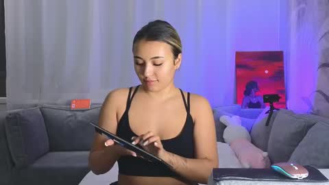 Lily online show from 16, 2, 2025