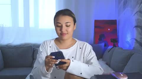 Lily online show from 17, 2, 2025