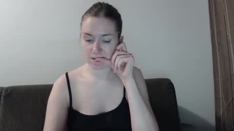 lily_love_x online show from 4, 3, 2025