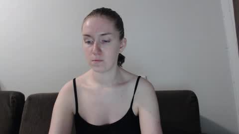 lily_love_x online show from 22, 9, 2025