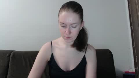 lily_love_x online show from 15, 4, 2026