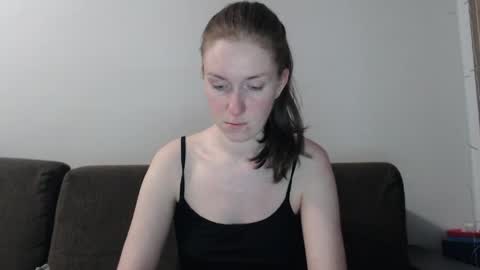 lily_love_x online show from 4, 5, 2026