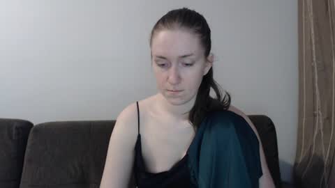 lily_love_x online show from 25, 6, 2026