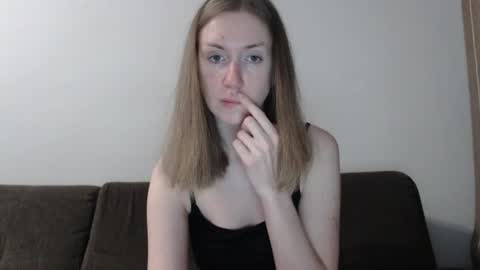lily_love_x online show from 9, 7, 2026