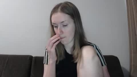 lily_love_x online show from 10, 7, 2026