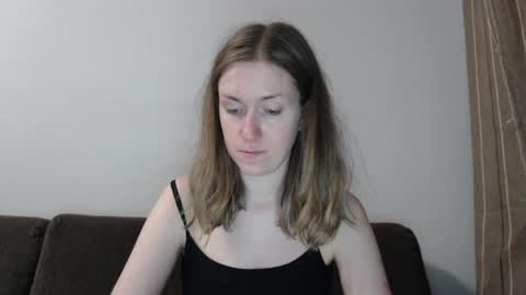 lily_love_x online show from 14, 7, 2026