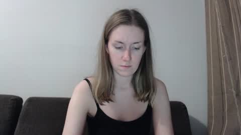 lily_love_x online show from 16, 7, 2026