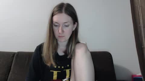 lily_love_x online show from 1, 8, 2026