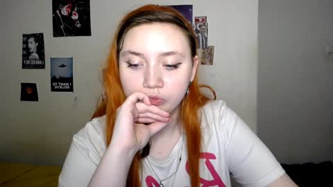 Snapshot of lily_shamy chatting on 10, 1, 2025 Alice online show from 10, 1, 2025