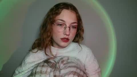 small lily online show from 16, 1, 2026