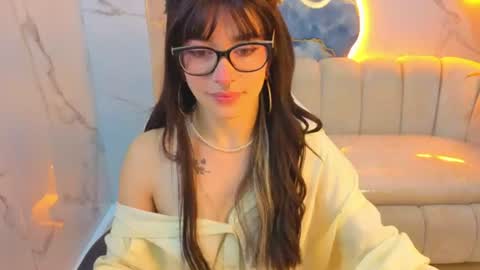 Snapshot of lily_tx chatting on 8, 6, 2026 Follow me.. Live 730 to 1400 online show from 8, 6, 2026