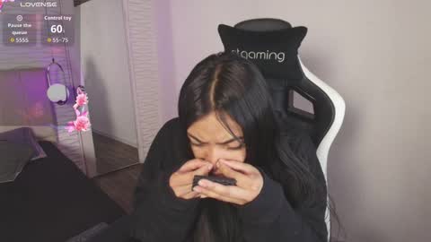 lily_waist online show from 1, 11, 2025