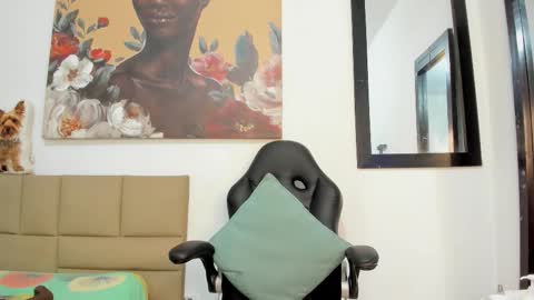 Snapshot of lilybaudyn_ chatting on 27, 10, 2025 Lily online show from 27, 10, 2025