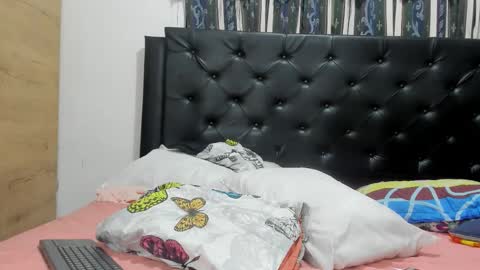 Snapshot of lilybaudyn_ chatting on 5, 1, 2026 Lily online show from 5, 1, 2026