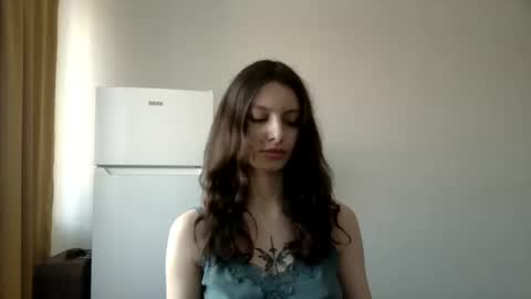 lilycandy_ online show from 25, 2, 2025
