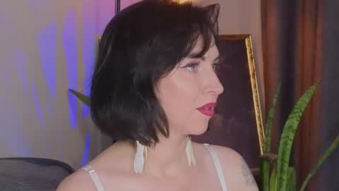 Lily online show from 13, 6, 2026