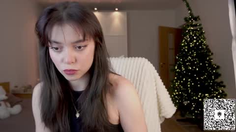 Lily   online show from 16, 12, 2024