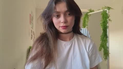 Lily   online show from 10, 9, 2025