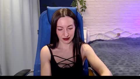 Lily online show from 10, 11, 2025