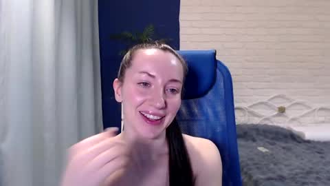 Lily online show from 4, 5, 2026