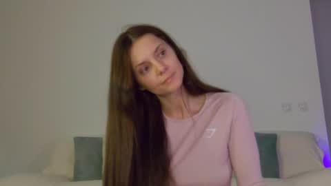 Lily online show from 10, 10, 2025