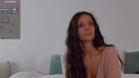 Lily online show from 26, 10, 2025