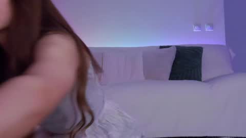 Lily online show from 4, 5, 2026