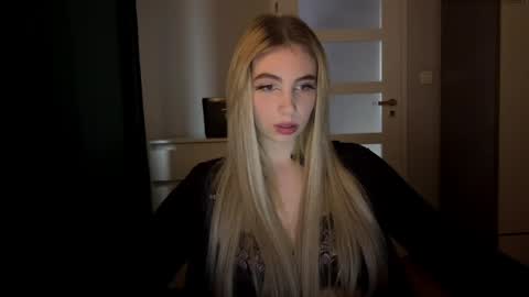 Lily online show from 11, 5, 2026