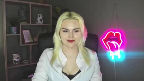 Lily online show from 5, 5, 2026
