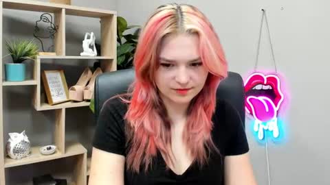 Lily online show from 22, 6, 2026