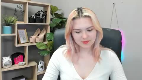 Lily online show from 14, 7, 2026
