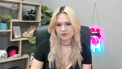 Lily online show from 24, 7, 2026