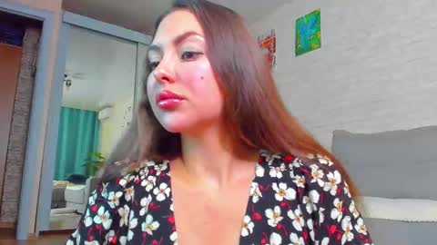 Snapshot of lilyt_007 chatting on 4, 10, 2025 lilyt_007 online show from 4, 10, 2025