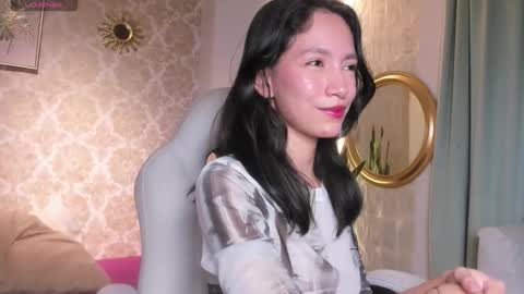 lilythea_ online show from 22, 11, 2025
