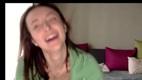 LilyXSky online show from 10, 1, 2025