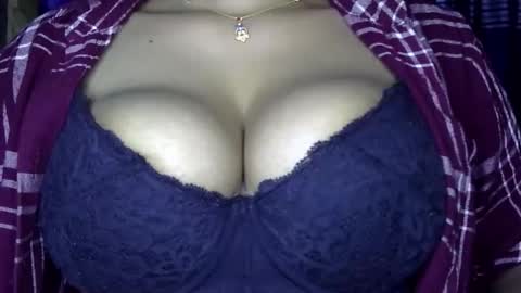 limaakter246618 online show from 10, 2, 2026