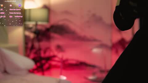 Lin Use menu to play with me  online show from 13, 2, 2025