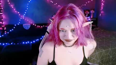 Snapshot of lina2d_tyan chatting on 19, 12, 2025 Lina2D tyan online show from 19, 12, 2025