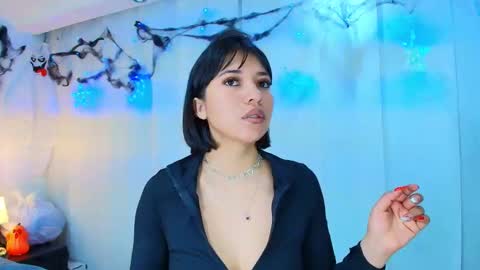  Lina Bedoya  online show from 27, 10, 2025