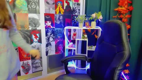 Lina online show from 20, 12, 2024