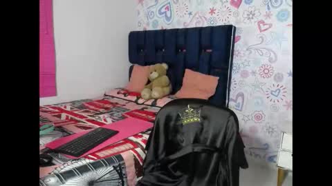 lina_clark_ online show from 19, 9, 2025