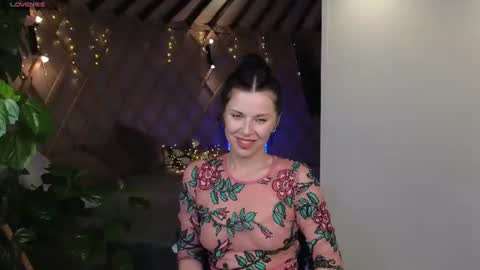 lina_flore online show from 25, 6, 2026