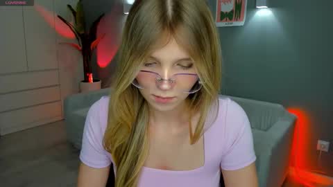 Lina online show from 15, 12, 2025