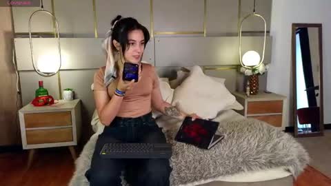 Lina online show from 29, 4, 2026