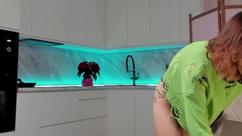 Lina -  online show from 7, 12, 2024