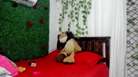 paola online show from 22, 12, 2024