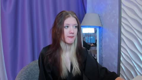 Snapshot of lina_vi chatting on 5, 1, 2025 Lina online show from 5, 1, 2025