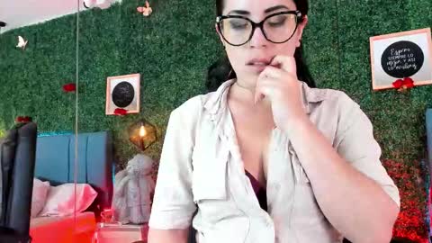 Lina  online show from 27, 2, 2026
