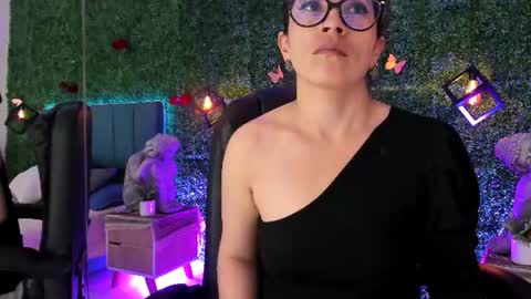 Lina  online show from 27, 6, 2026