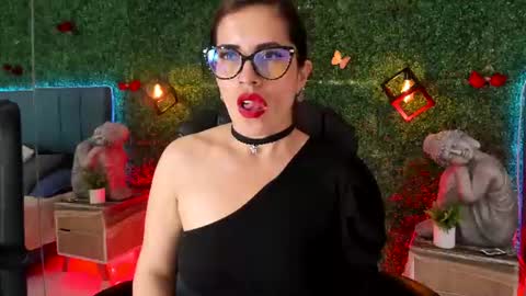 Lina  online show from 27, 6, 2026